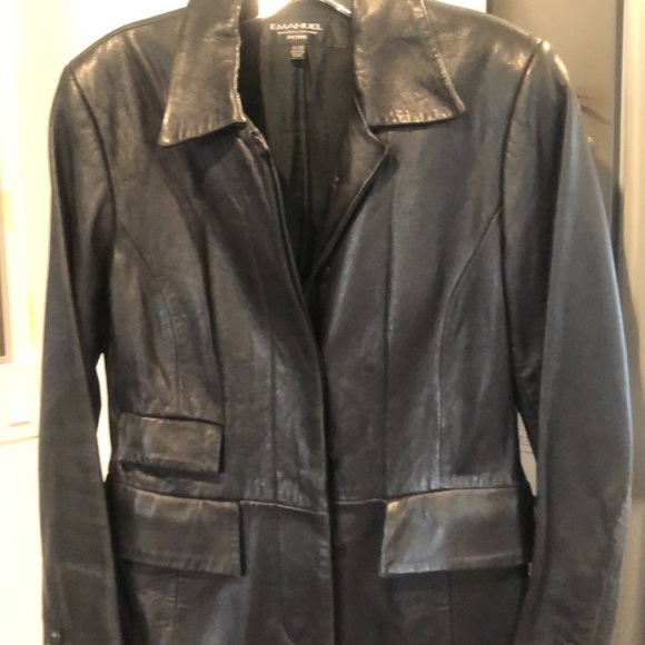 3/4 Emanuel Ungaro Black Genuine Leather Coat - Picture 1 of 8